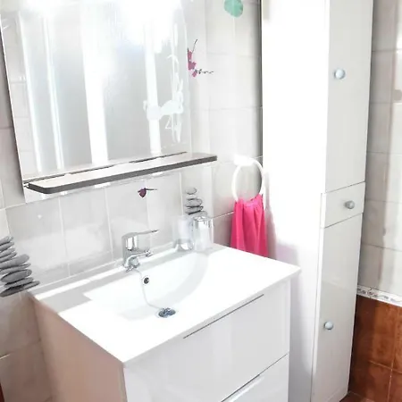 Veronica Apartment *